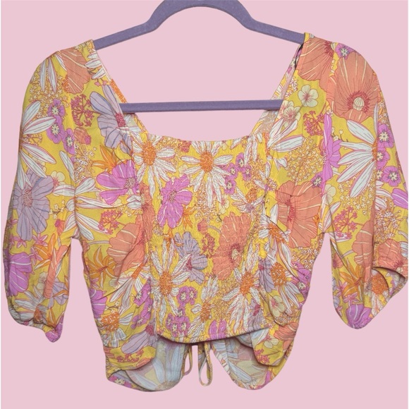 V-neck Drawstring Floral Blouse by H&M - Picture 3 of 4